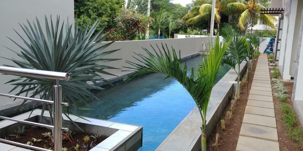 2 Bedroom Flat 15 Mins Walk From Flic En Flac Beach Esterno foto